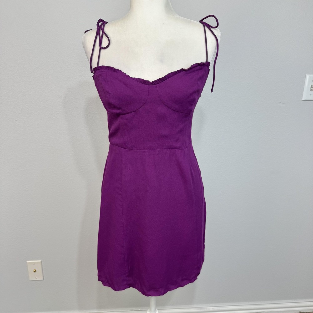 Wilfred Aritzia Dress Women's 8 Purple Sweetheart Smocked Back Lined Sundress